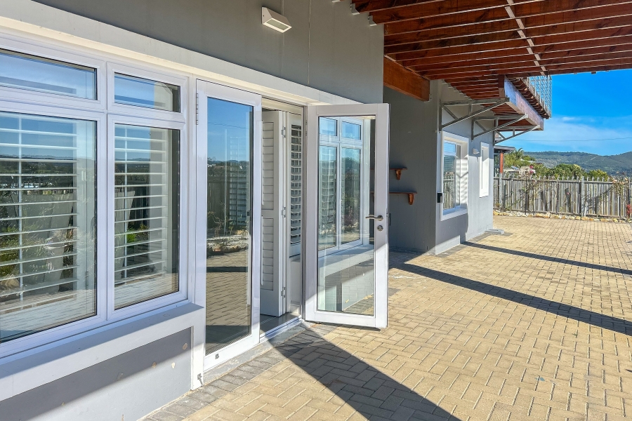 3 Bedroom Property for Sale in Knysna Heights Western Cape